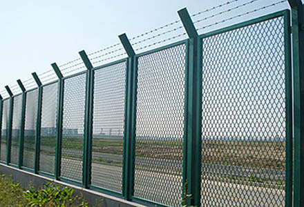 14-钢板网护栏网-4.jpg