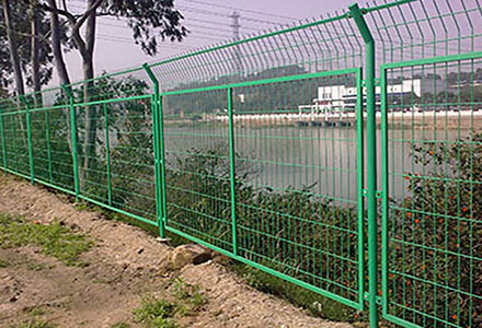 公路护栏网