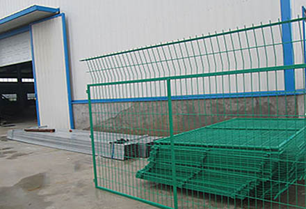 公路护栏网